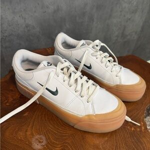 Nike Court Legacy Lift, Size 8.5